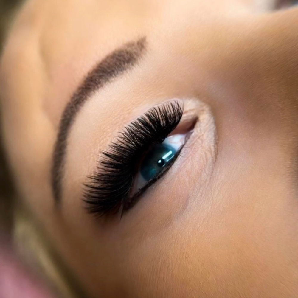 Volume Lash Set at Lush Lashes Studio in Sherwood, AR
