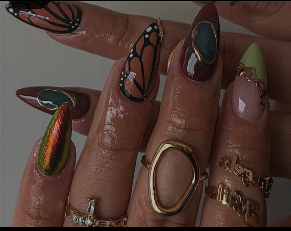 Luxe Polish Change at Qs Nail Den in Fredericksburg Va, VA