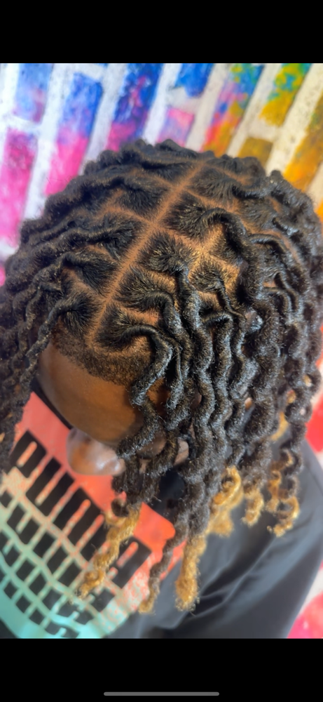 Retwist Shoulder Or Longer