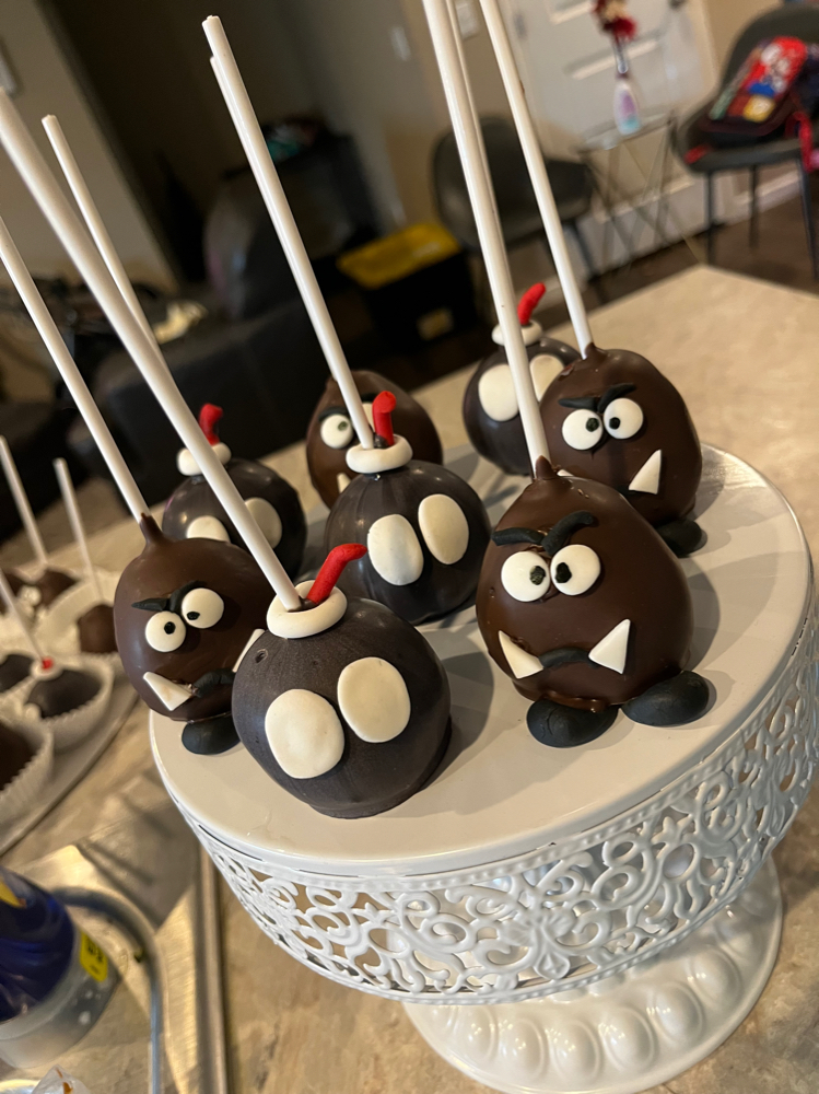 Custom Cake Pops at Sweeter than Honey in Dacono, CO