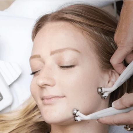 Simply Sculpt & Glow Facial