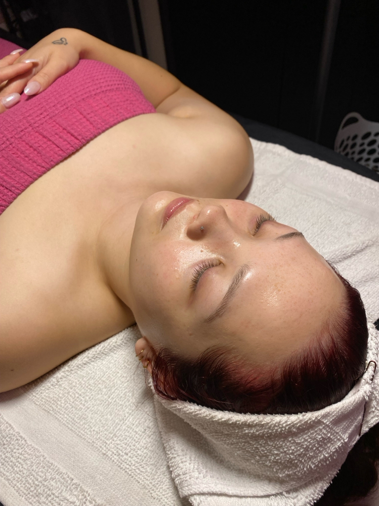 Signature Korean Facial