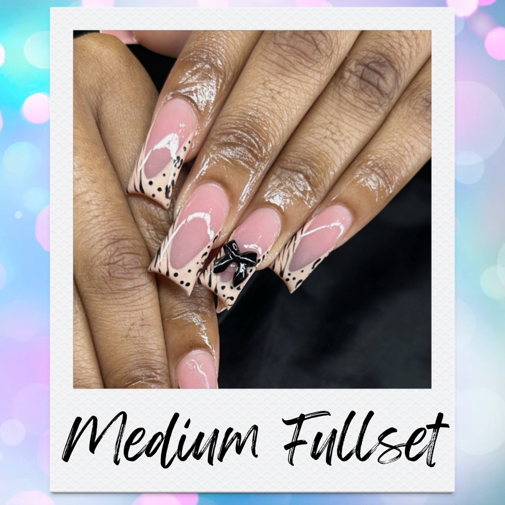 Medium Fullset at Nita's Nail Spot in Tappahannock, VA
