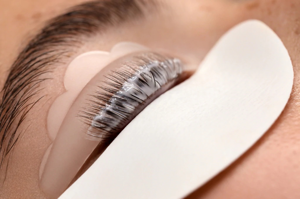 Lash lift and tint