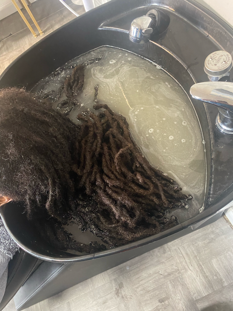 Loc Detox at Boone's Beauty in Newport News, VA