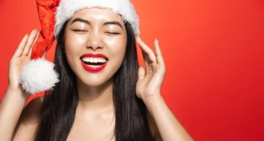 Here We Glow Holiday Peel