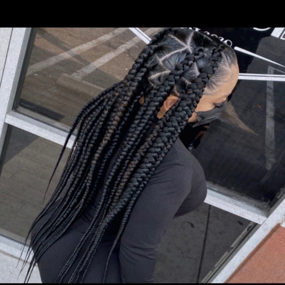 Jumbo Knotless Boxbraids at JayBug Braids & Styling in Pomona, CA