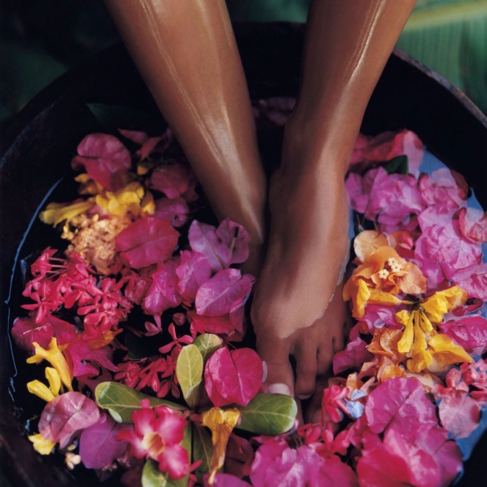 Detox Foot Soak at Precious Touch Wellness Lounge in Clayton Rd, MO