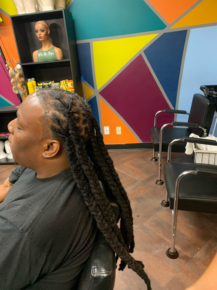 Adult Retwist With Small Plaits