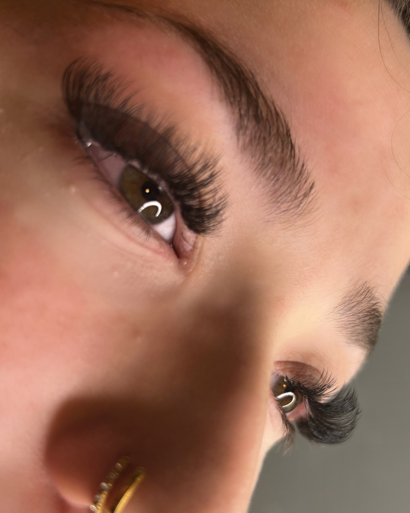 Volume Lash Extensions