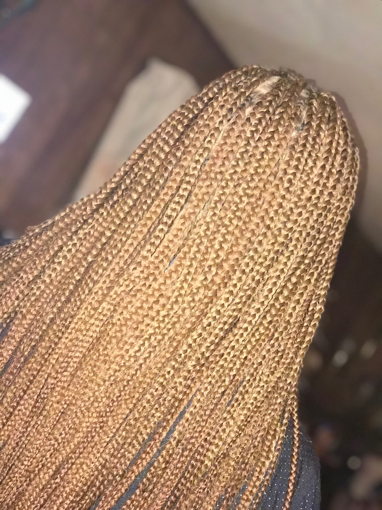 Knotless Braids Small at HouseOfARAS Smith in Taft, OK