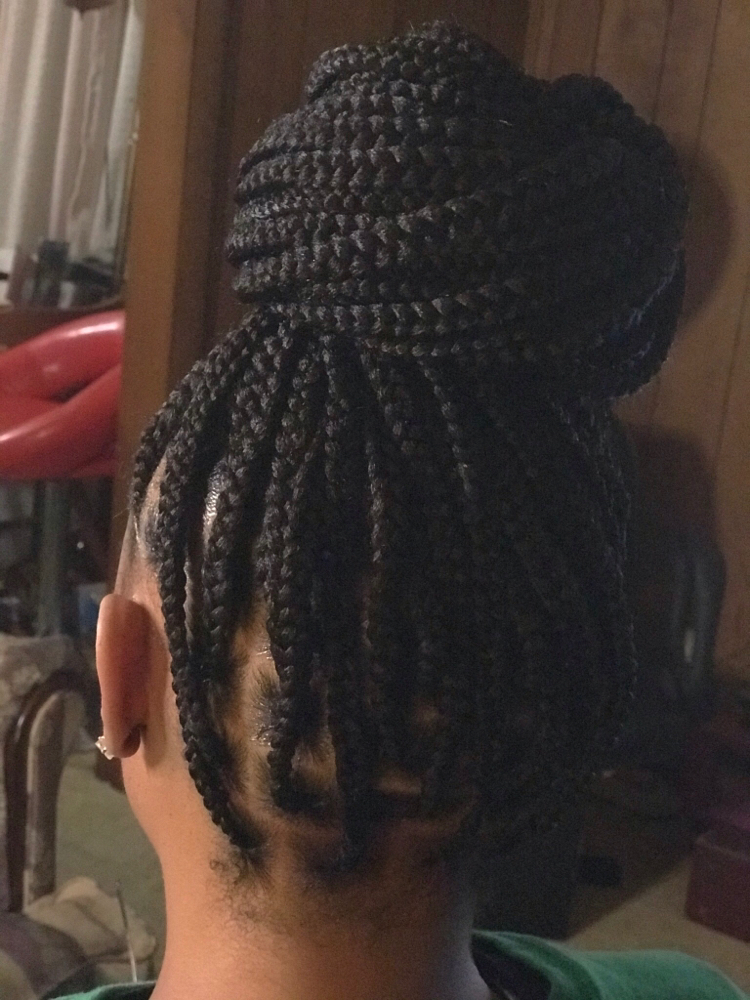 Knotless Braids Smedium at HouseOfARAS Smith in Taft, OK