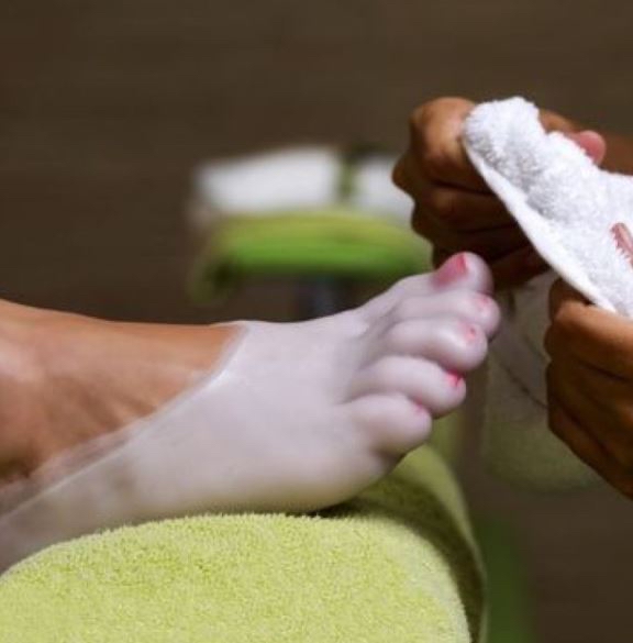 Pedicure (Classic w/ Paraffin Wax)