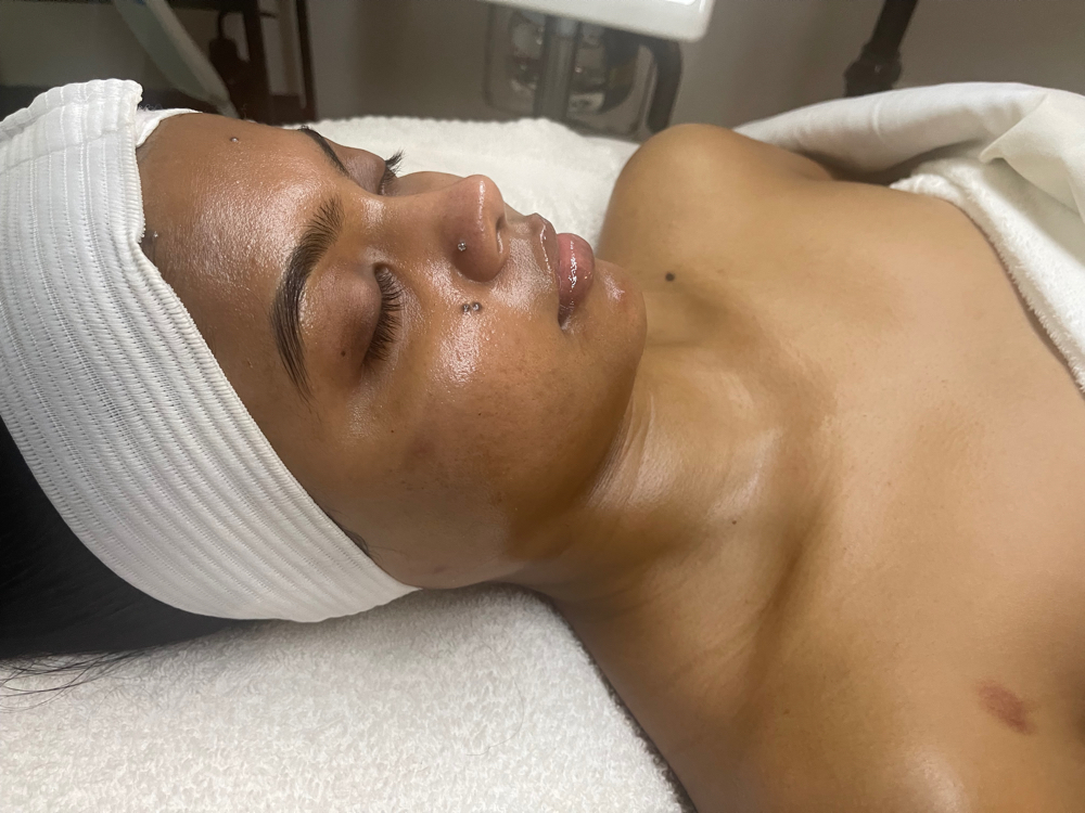 Clarifying Facial
