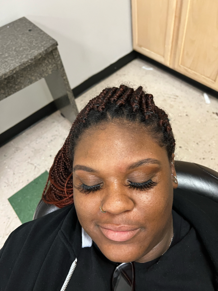Eyebrow Waxing & Arching Service
