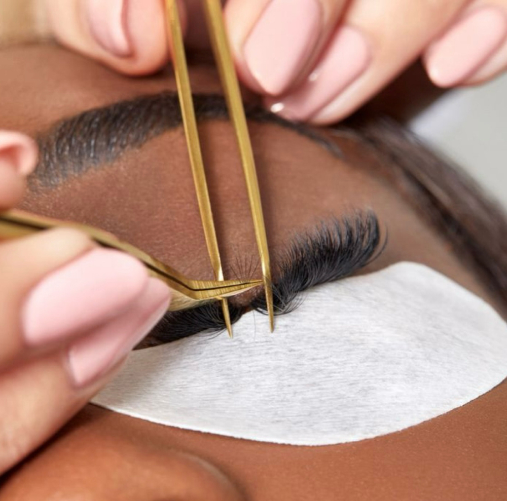 90-Minute Lash Fill