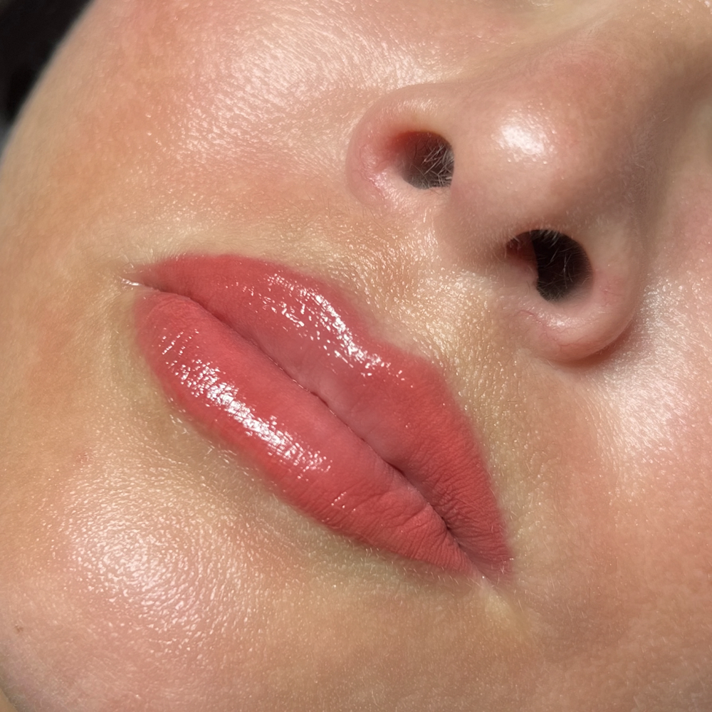 Lip Blushing