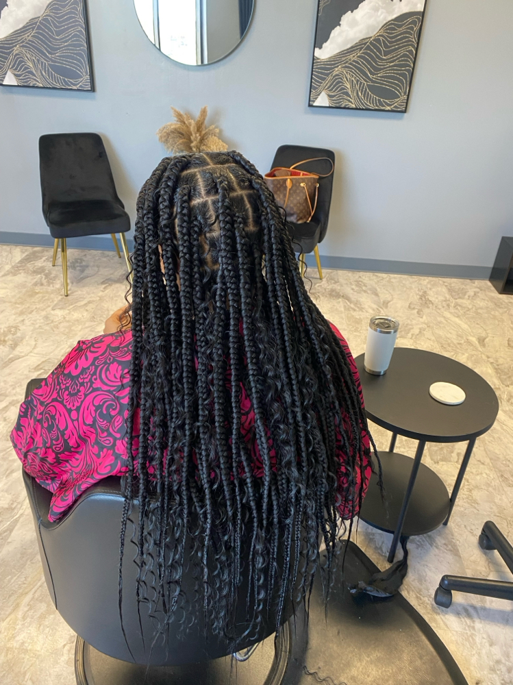 Large Boho Knotless at Roots To Ends in Columbus, OH