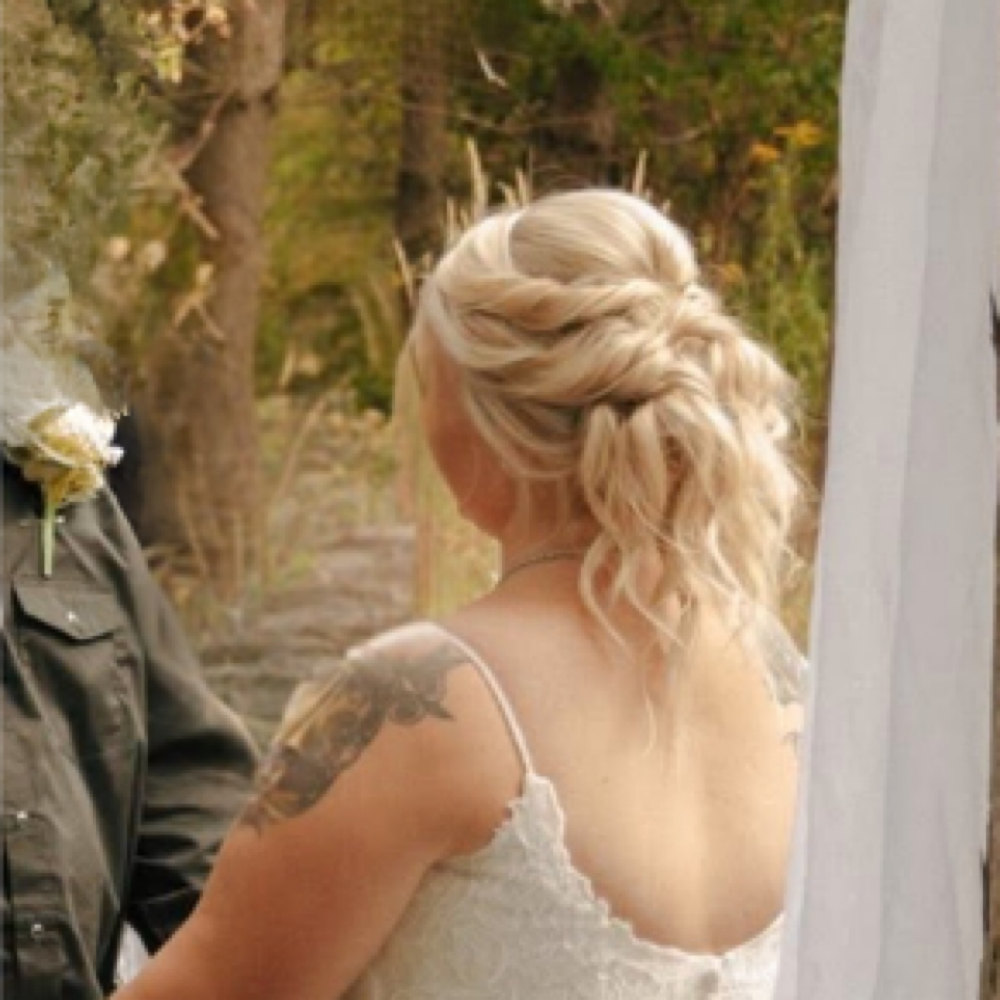 Bridal Styling Consultation at Lovelybee Studio in Fowlerville, MI