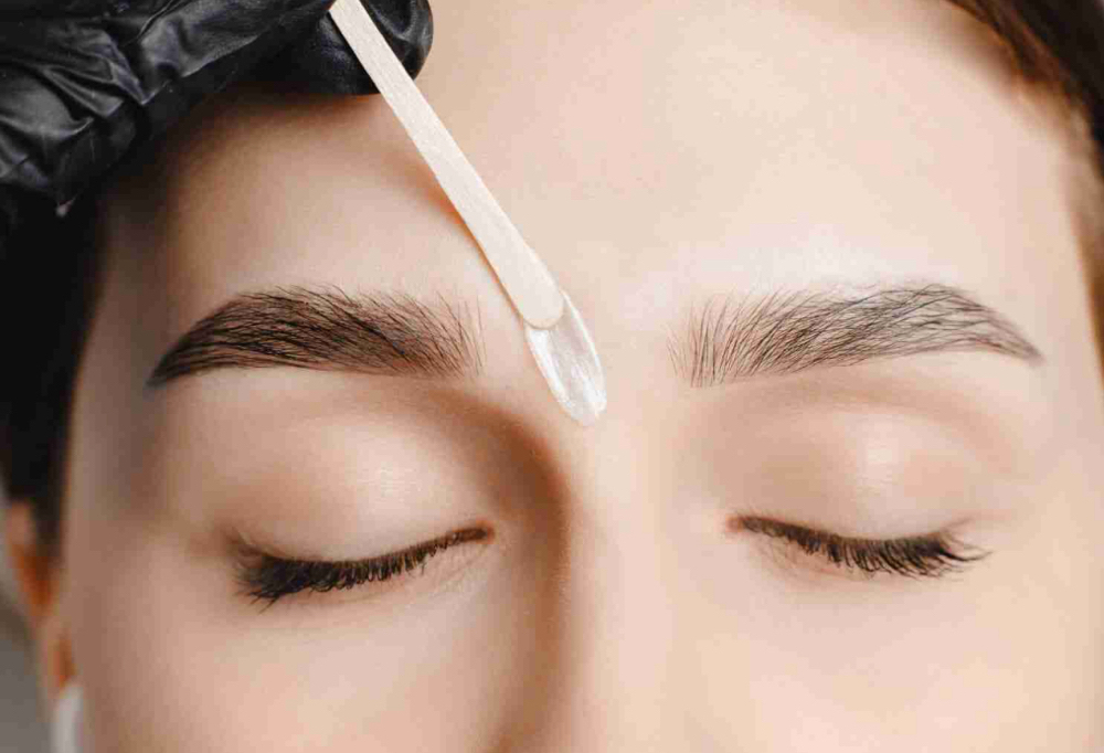 Eyebrow Wax + Tint