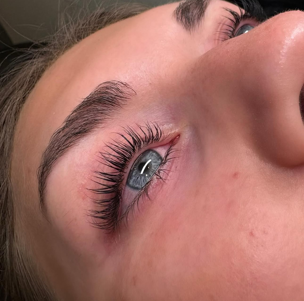 Lash Lift And Tint