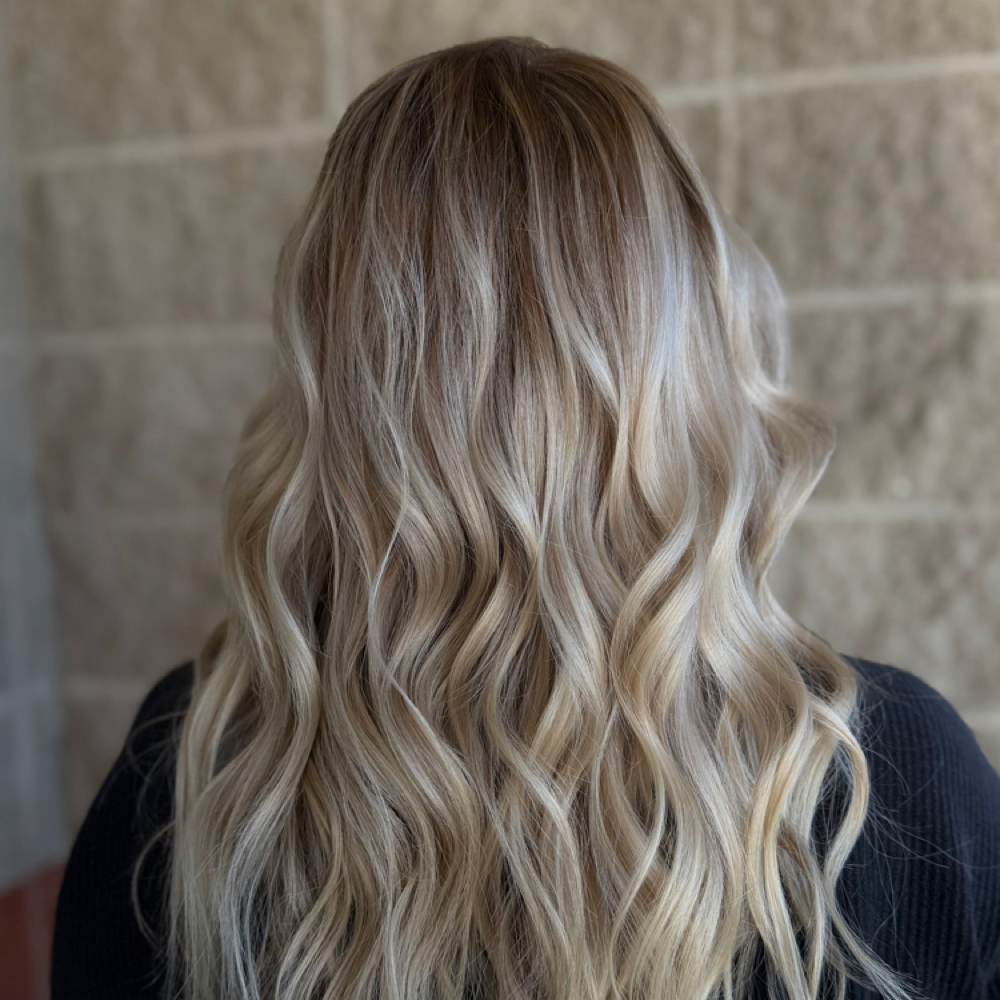 Full Highlight at Kiana's Beauty Portal LLC in Wausau, WI