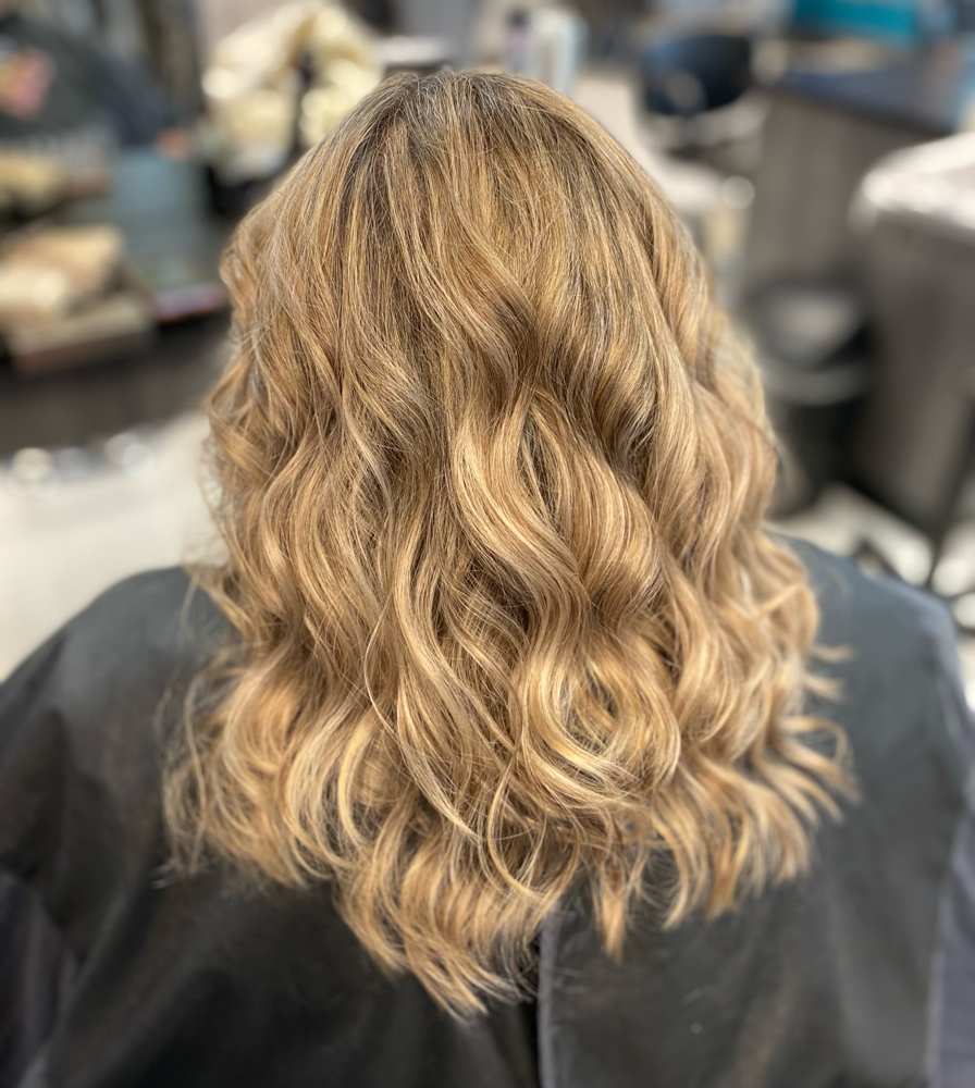 Shampoo & Style at Refined by Chelsea in Kingsport, TN