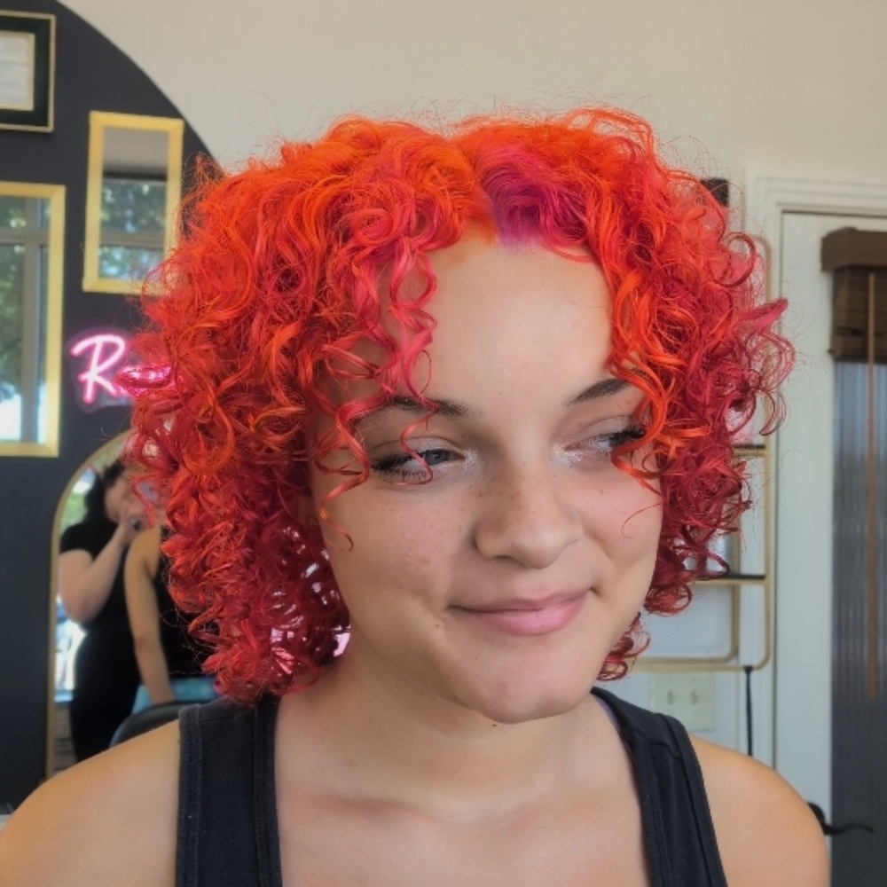 Vivid Colors at Krush The Look in Austin, TX