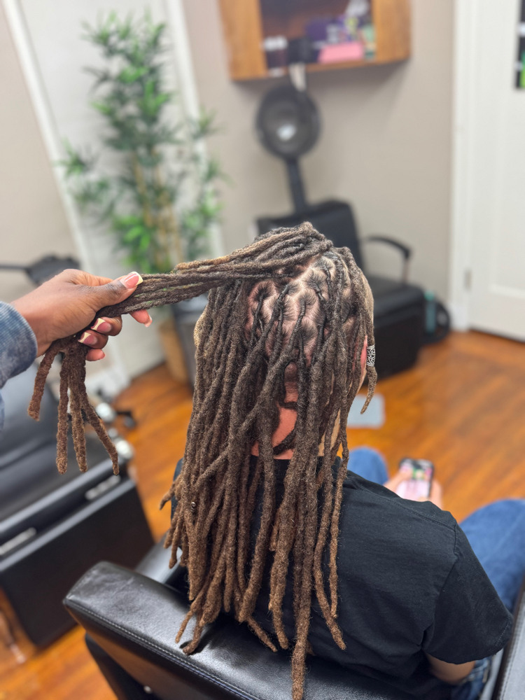 Crochet Maintenance at @glowithraygena in Sacramento, CA