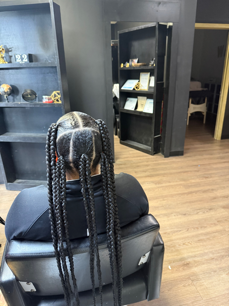 Wayda Knotless at Braidbabes By Jaya in Tupelo, MS