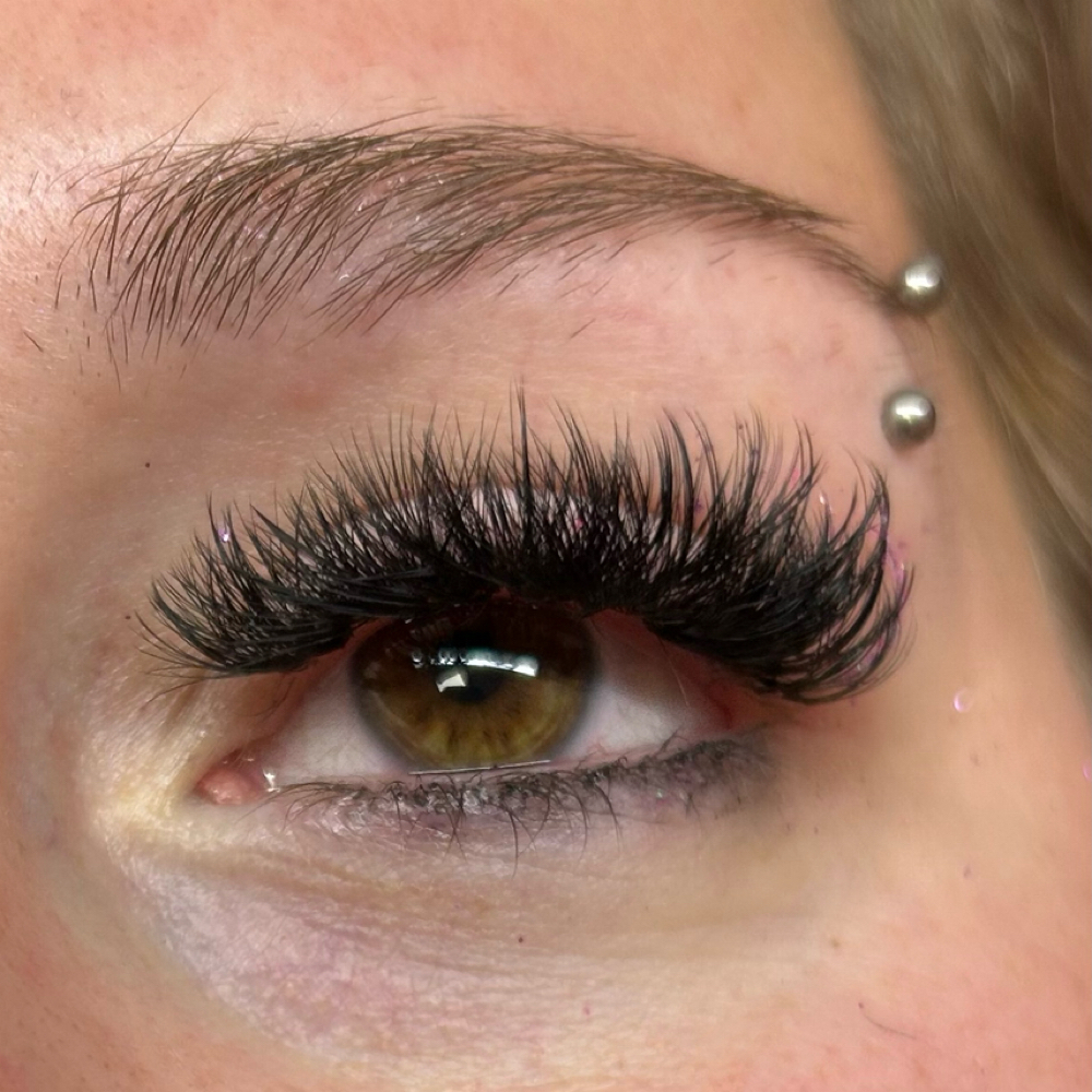 Wispy Lashes Full Set at Dye Pretty Artistry in Dansville, NY