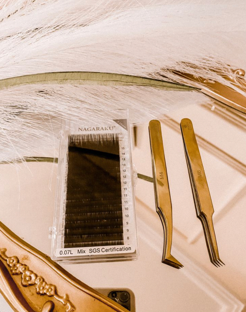 Lash Removal