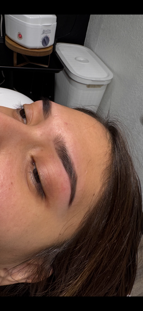Brow Wax/tint at Babysk.n in Loving, NM