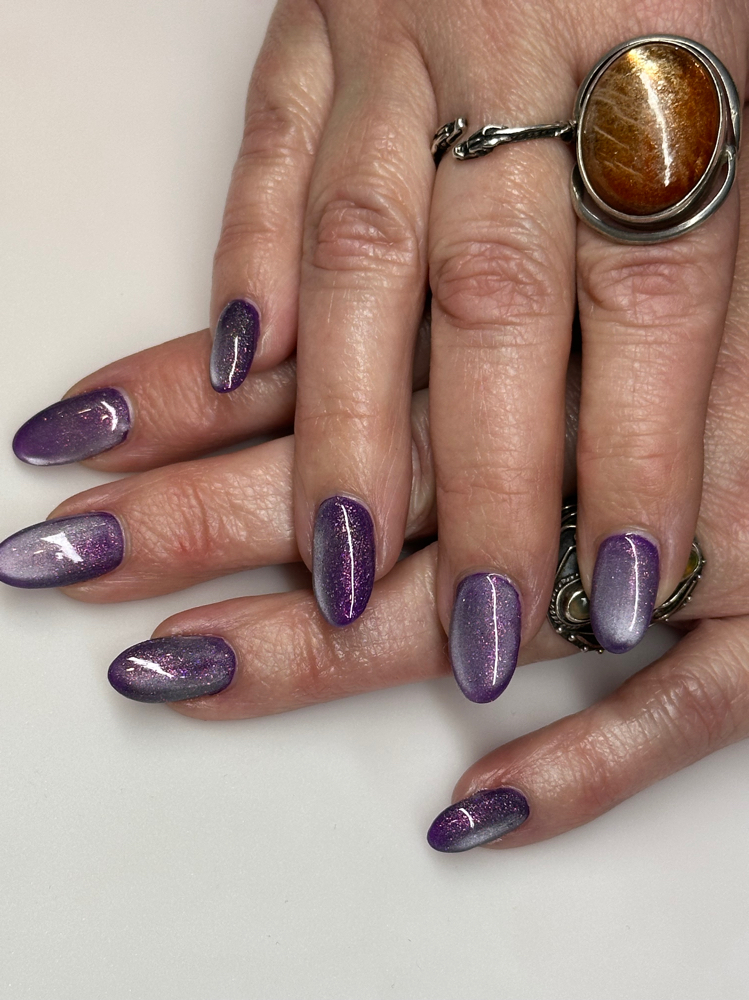 Gel Manicure Cat eye