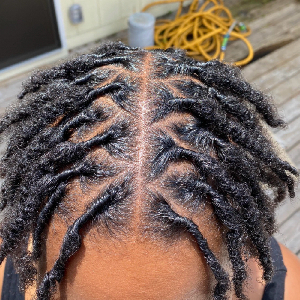 Interlocking/Instant Locs at Afrokreyol braiding salon in Plantation, FL