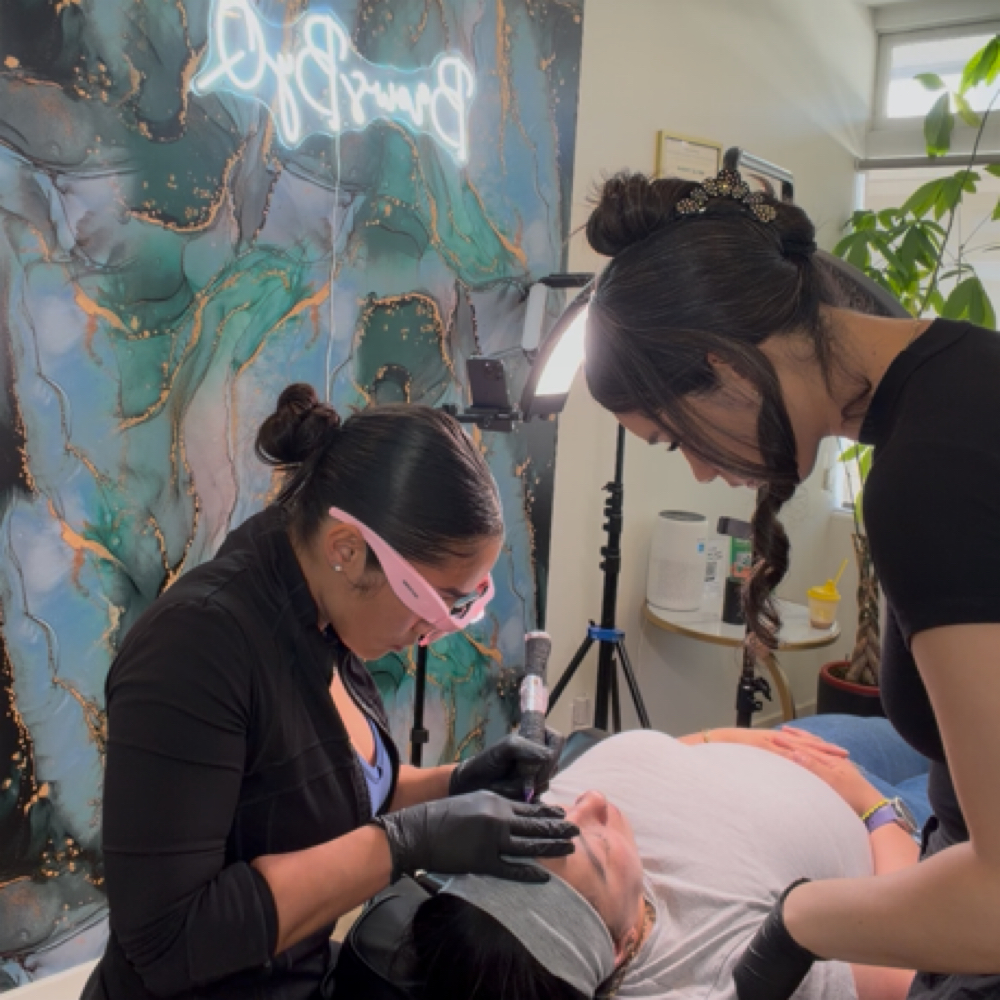 1 On 1 Ombre Mentorship at Brows By Q in Los Angeles, CA