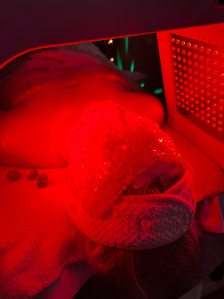 LED light Therapy at Glo With Clo in Rogersville, TN