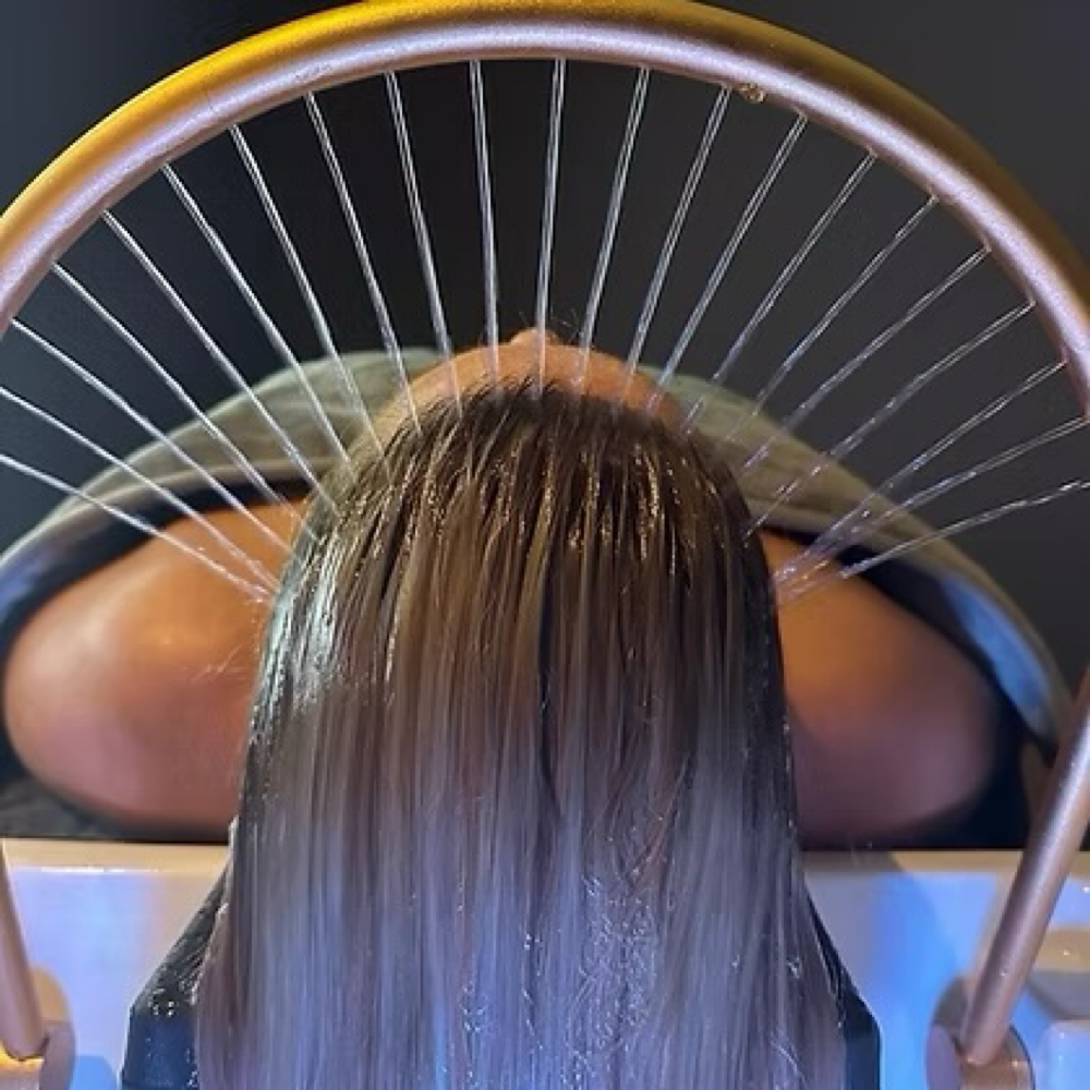 The Avery Signature Experience at Avery Oasis HeadSpa in Fayetteville, NC