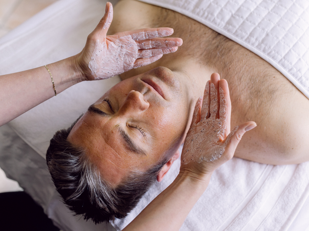 Tom Collins (Men’s Facial)