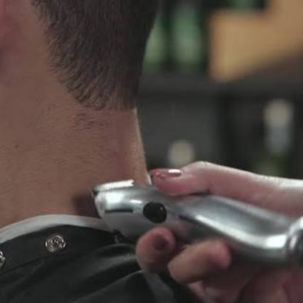 Neck Trim/Wash/Hot Towel at ME in Fenton, MI