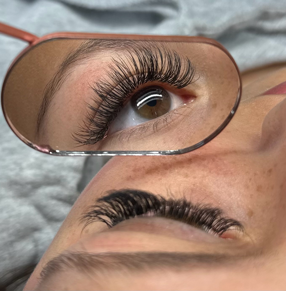 Lash Fill In
