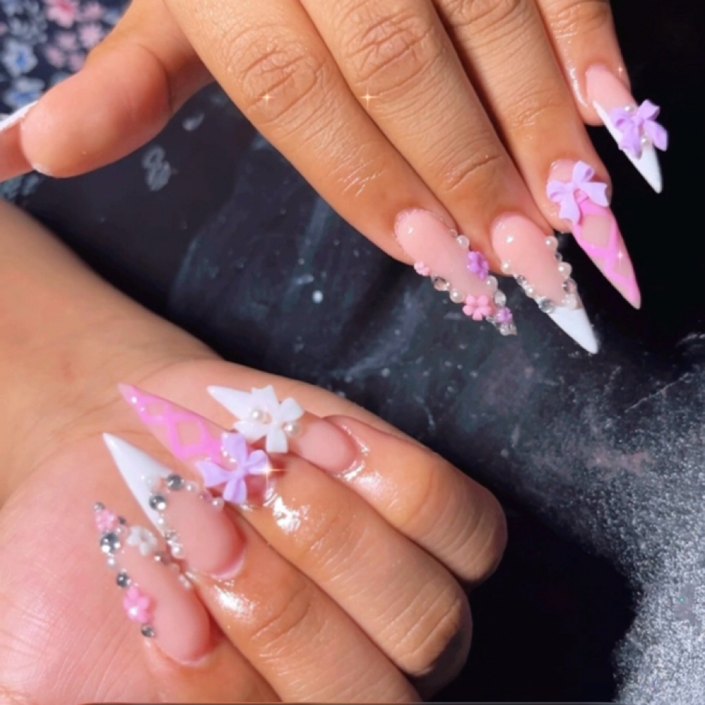 Medium French W/nail Art Gems