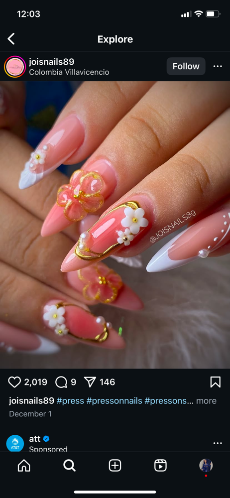 Medium French W/nail Art Gems