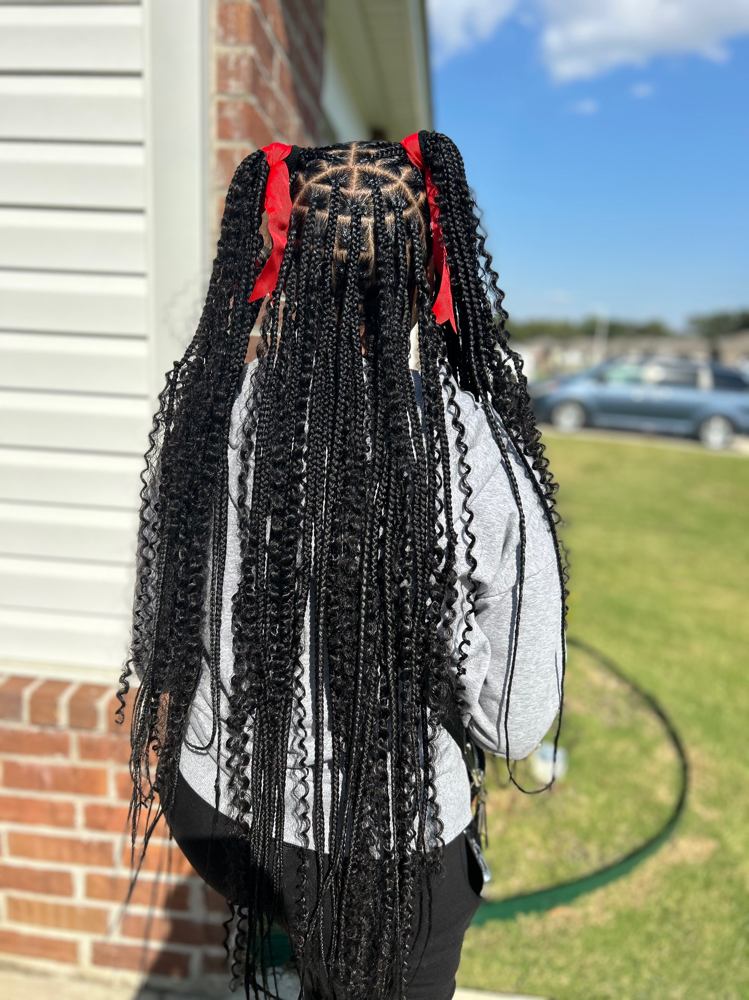 Medium knotless Box Braids