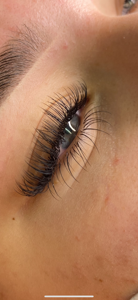 Bottom Lashes