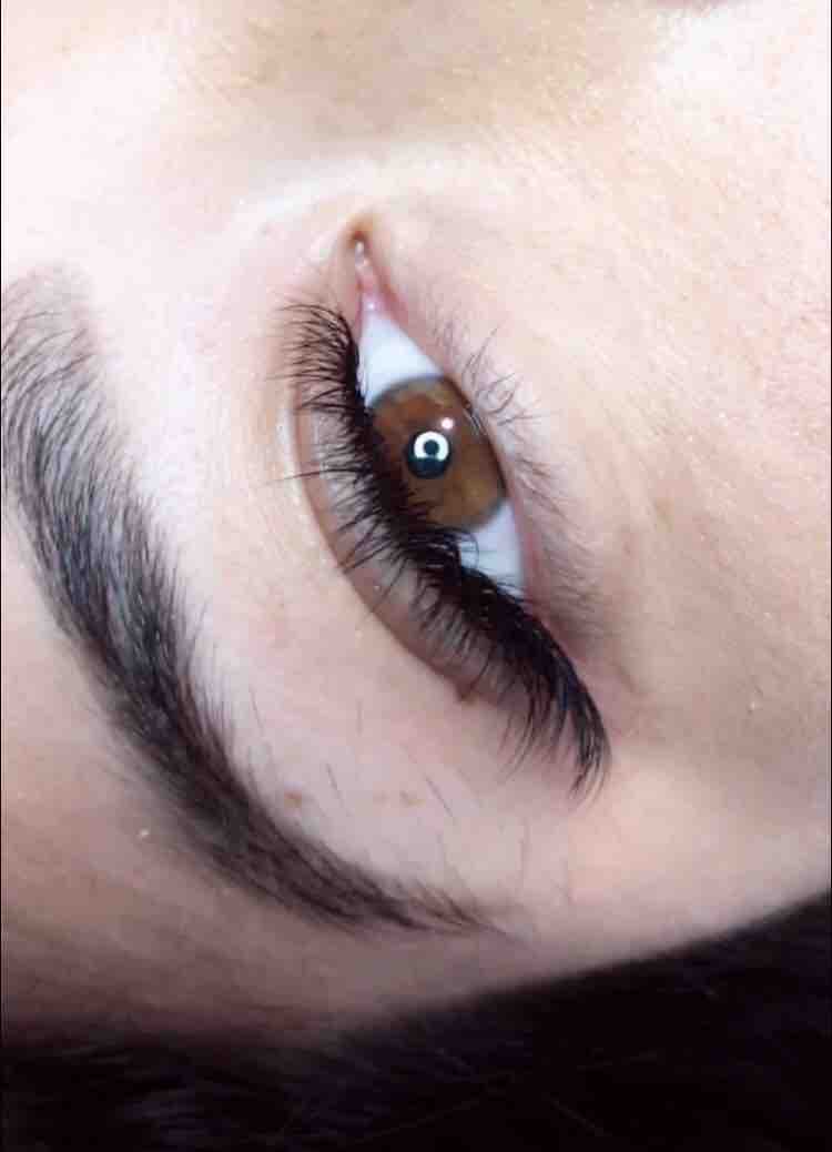 Amora-Hybrid Lashes Infill
