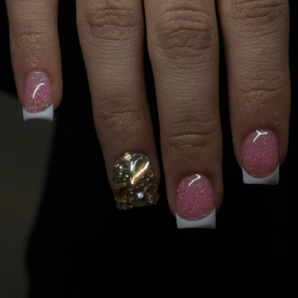 Short Square Full Set at Deluxe Barber Lounge in Midvale, UT