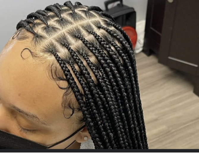 Small Knotless Braids