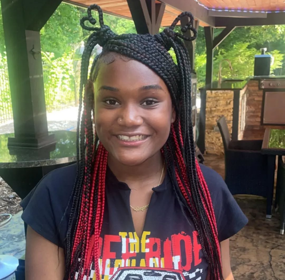 Medium Knotless Braids