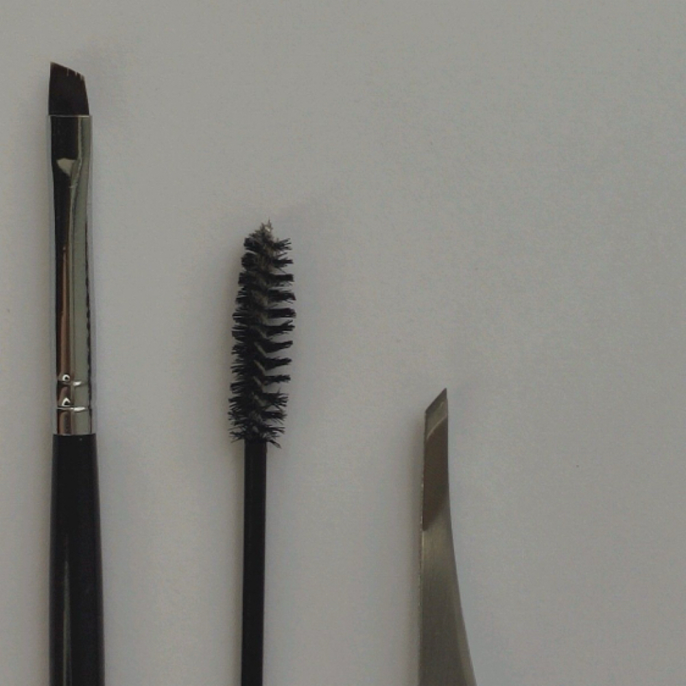 Brow Wax at Studio B Salon, Esthetics & Massage in California, MO